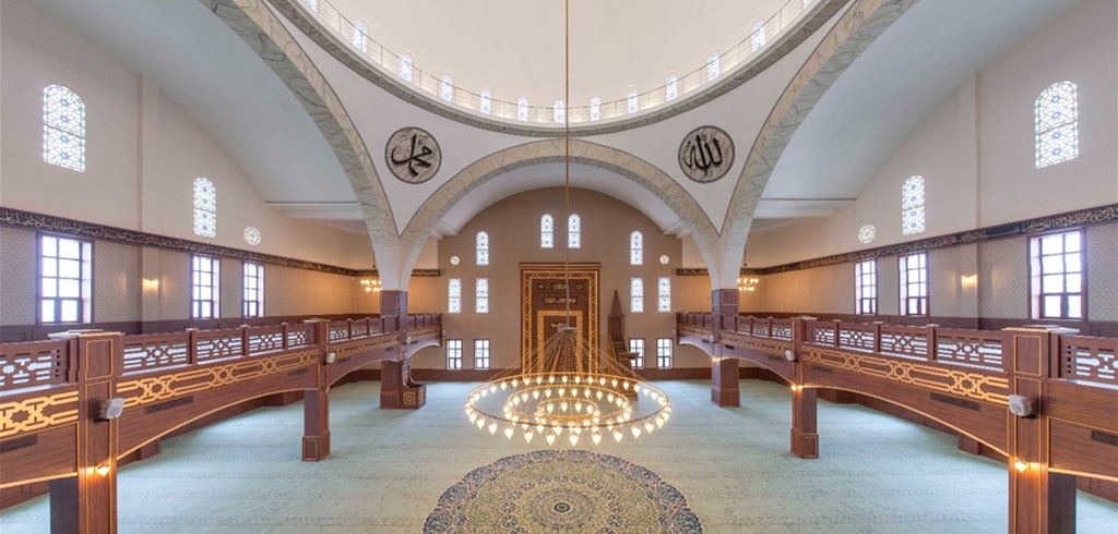 İncek Al Attiyah Camisi